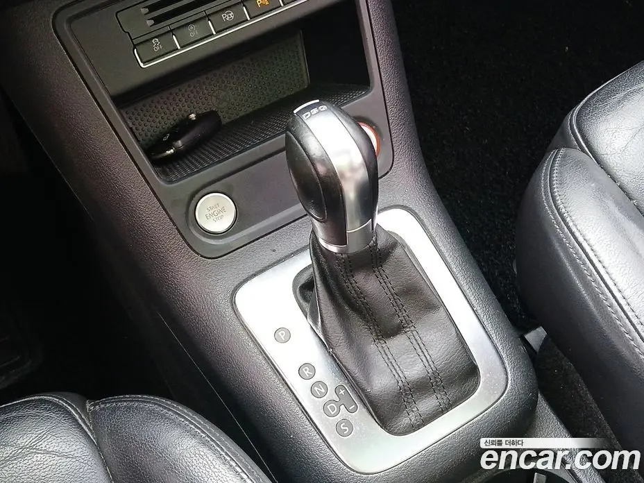 Volkswagen Tiguan 2013 2.0 автомат (гидро), фото 9 Volkswagen Tiguan 2013 2.0 автомат (гидро), фото 9