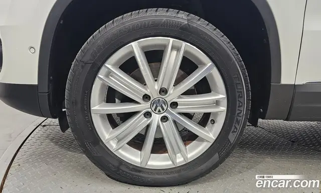 Volkswagen Tiguan 2014 2.0 автомат (гидро), миниатюра 5 Volkswagen Tiguan 2014 2.0 автомат (гидро), миниатюра 5
