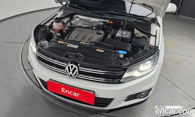 Volkswagen Tiguan 2014 2.0 автомат (гидро), миниатюра 6 Volkswagen Tiguan 2014 2.0 автомат (гидро), миниатюра 6