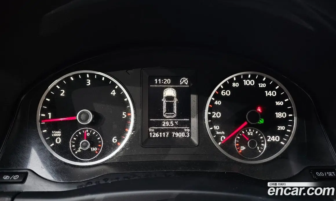 Volkswagen Tiguan 2014 2.0 автомат (гидро), фото 8 Volkswagen Tiguan 2014 2.0 автомат (гидро), фото 8