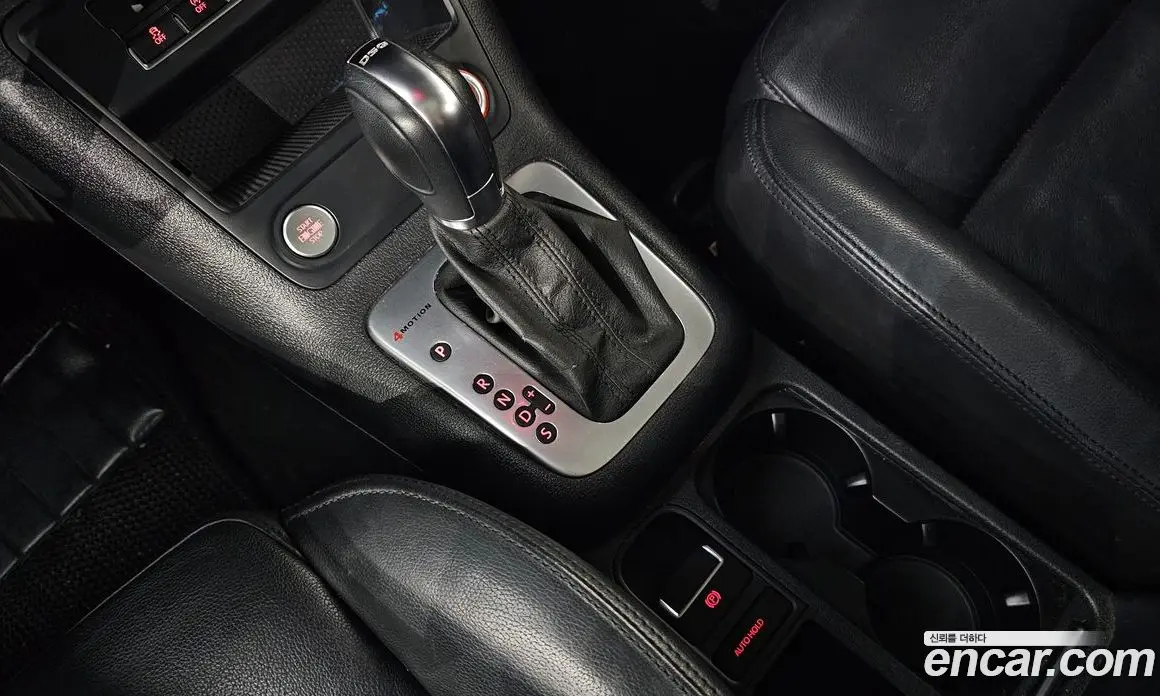 Volkswagen Tiguan 2014 2.0 автомат (гидро), фото 9 Volkswagen Tiguan 2014 2.0 автомат (гидро), фото 9