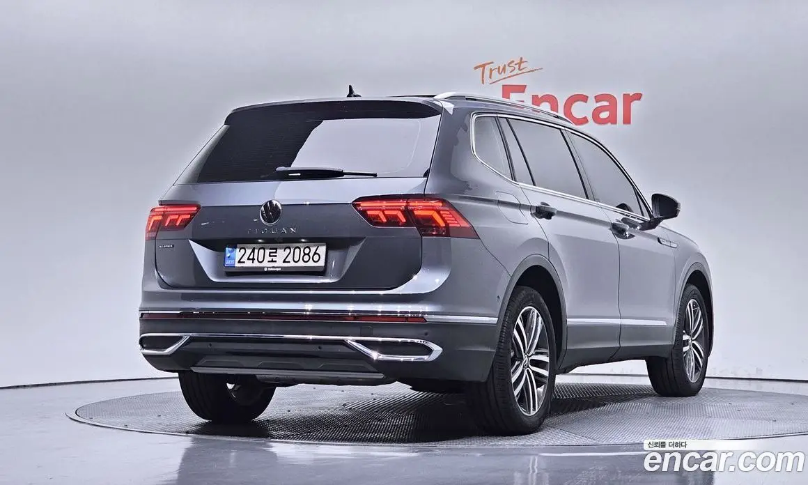 Volkswagen Tiguan 2023 2.0 автомат (гидро), фото 2 Volkswagen Tiguan 2023 2.0 автомат (гидро), фото 2