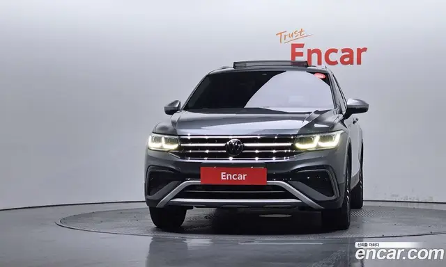Volkswagen Tiguan 2023 2.0 автомат (гидро), миниатюра 3 Volkswagen Tiguan 2023 2.0 автомат (гидро), миниатюра 3