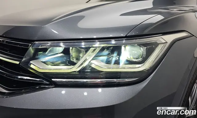Volkswagen Tiguan 2023 2.0 автомат (гидро), миниатюра 8 Volkswagen Tiguan 2023 2.0 автомат (гидро), миниатюра 8