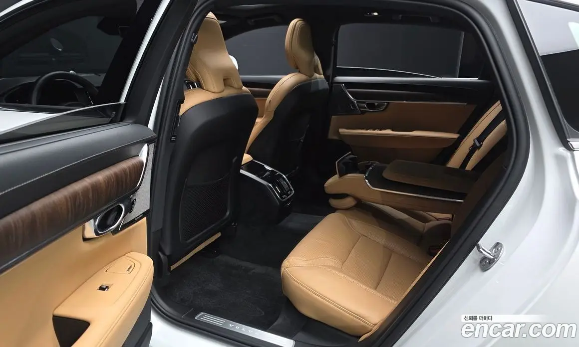 Volvo S90 2023 2.0 автомат (гидро), фото 16 Volvo S90 2023 2.0 автомат (гидро), фото 16