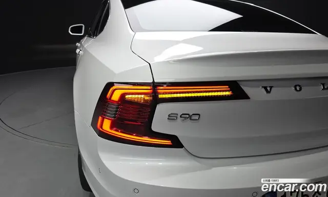 Volvo S90 2023 2.0 автомат (гидро), миниатюра 8 Volvo S90 2023 2.0 автомат (гидро), миниатюра 8