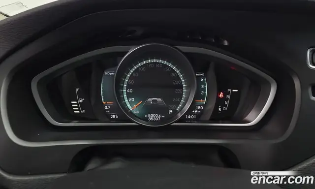 Volvo V40 2019 2.0 автомат (гидро), миниатюра 11