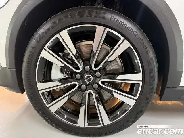 Volvo V60 2025 2.0 автомат (гидро), миниатюра 5 Volvo V60 2025 2.0 автомат (гидро), миниатюра 5