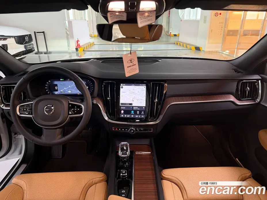 Volvo V60 2025 2.0 автомат (гидро), фото 7 Volvo V60 2025 2.0 автомат (гидро), фото 7