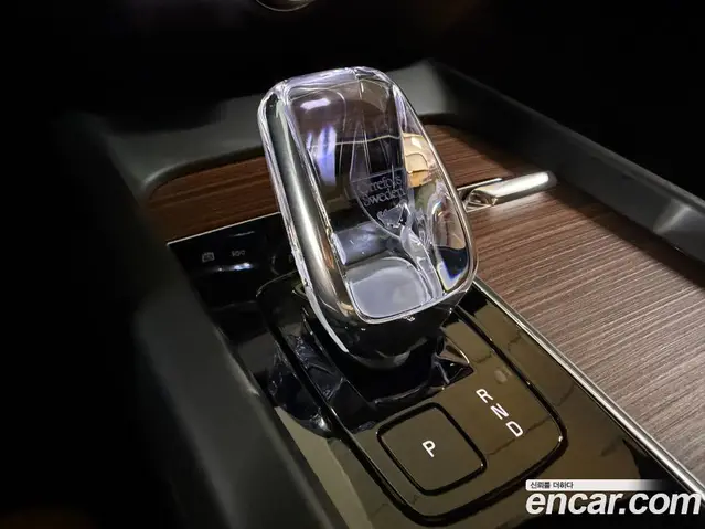 Volvo V60 2025 2.0 автомат (гидро), миниатюра 9 Volvo V60 2025 2.0 автомат (гидро), миниатюра 9
