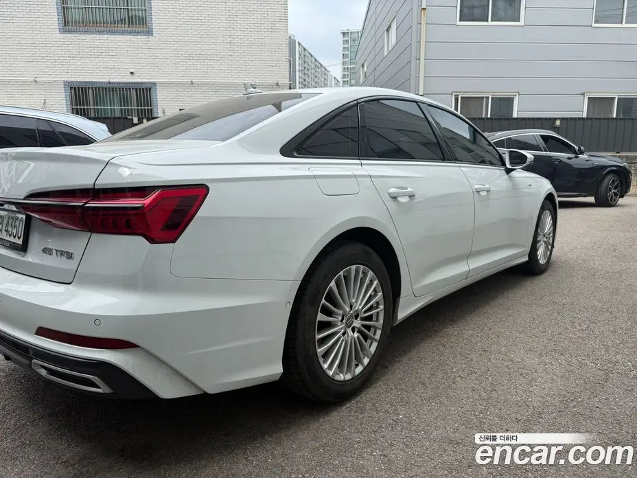 Audi A6 2021 2.0 автомат (гидро), фото 2 Audi A6 2021 2.0 автомат (гидро), фото 2