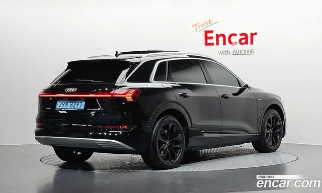Audi e-tron 2020 0.2 автомат (гидро), миниатюра 2