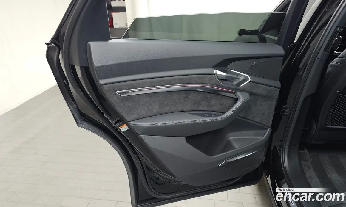 Audi e-tron 2020 0.2 автомат (гидро), фото 15