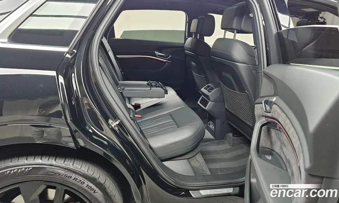 Audi e-tron 2020 0.2 автомат (гидро), фото 17