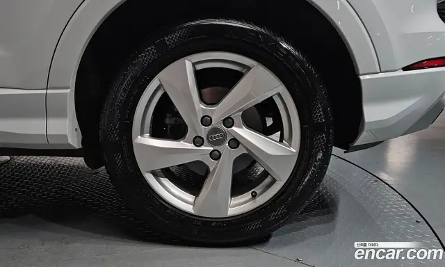 Audi Q3 2020 2.0 автомат (гидро), миниатюра 6 Audi Q3 2020 2.0 автомат (гидро), миниатюра 6