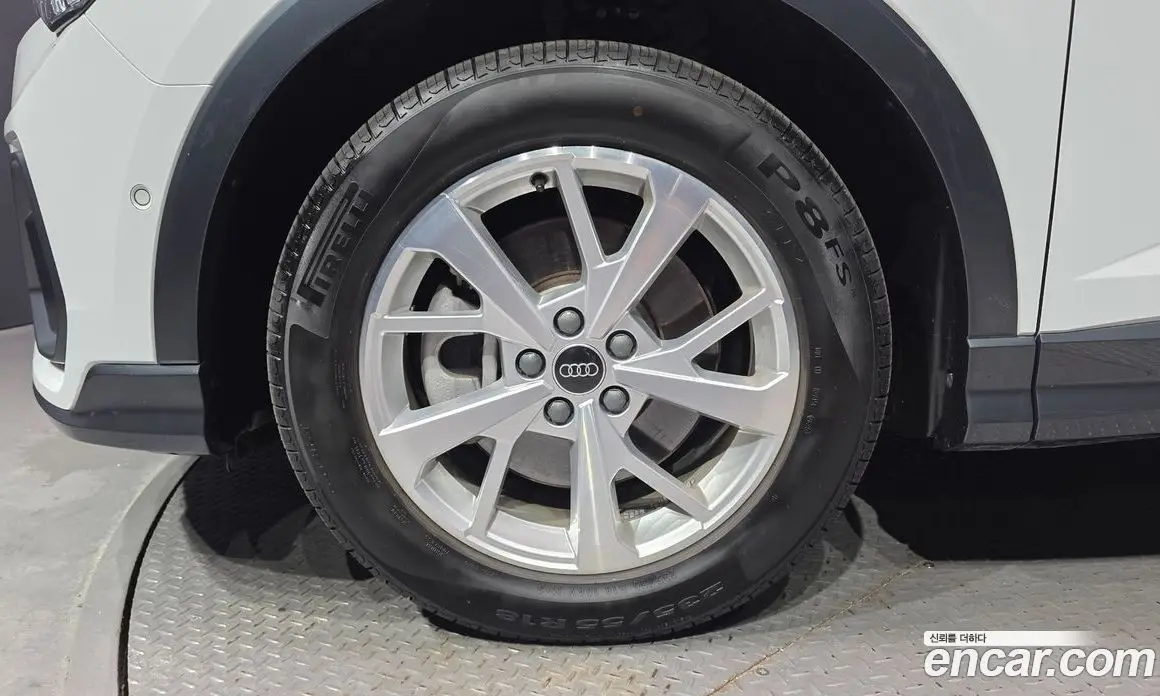 Audi Q3 2023 2.0 автомат (гидро), фото 4 Audi Q3 2023 2.0 автомат (гидро), фото 4