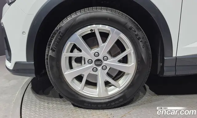 Audi Q3 2023 2.0 автомат (гидро), миниатюра 4 Audi Q3 2023 2.0 автомат (гидро), миниатюра 4