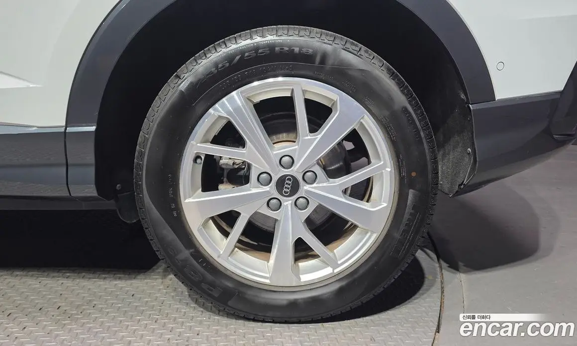 Audi Q3 2023 2.0 автомат (гидро), фото 6 Audi Q3 2023 2.0 автомат (гидро), фото 6