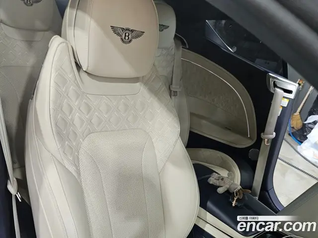 Bentley Continental 2022 4.0 автомат (гидро), миниатюра 5