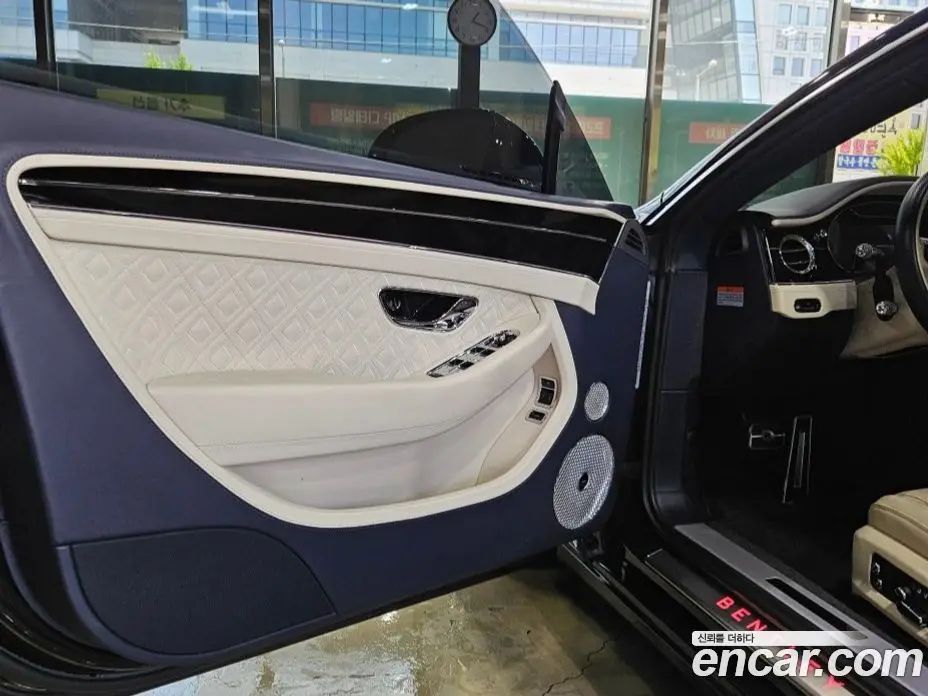 Bentley Continental 2022 4.0 автомат (гидро), фото 6