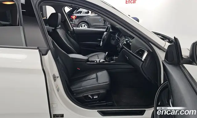 BMW 3 серия 2018 2.0 автомат (гидро), миниатюра 11