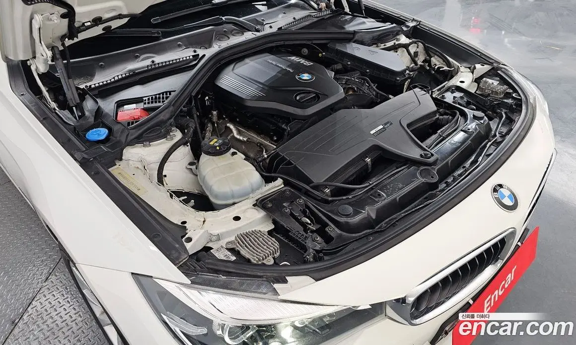 BMW 3 серия 2018 2.0 автомат (гидро), фото 6