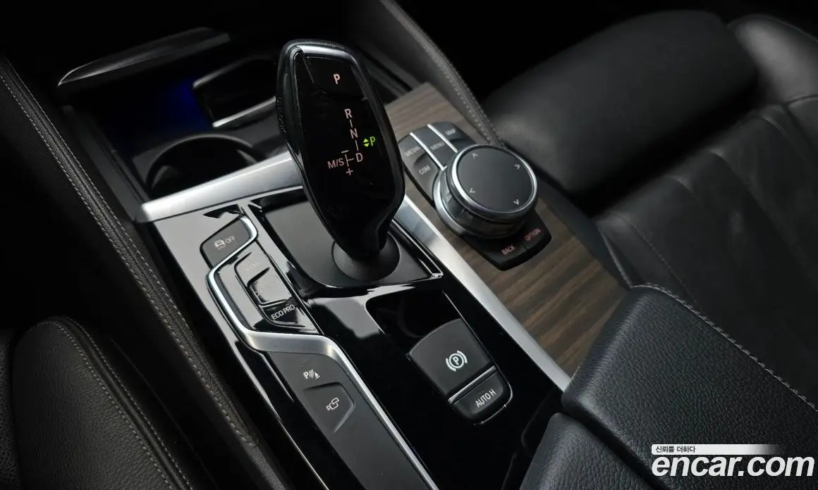 BMW 5 серия 2017 2.0 автомат (гидро), фото 12 BMW 5 серия 2017 2.0 автомат (гидро), фото 12