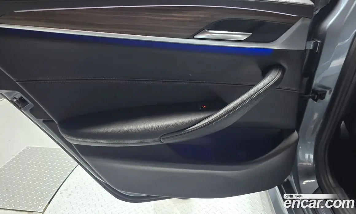 BMW 5 серия 2017 2.0 автомат (гидро), фото 15 BMW 5 серия 2017 2.0 автомат (гидро), фото 15