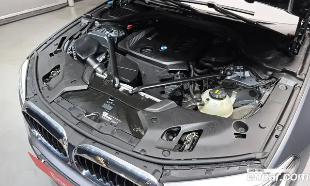 BMW 5 серия 2017 2.0 автомат (гидро), миниатюра 6 BMW 5 серия 2017 2.0 автомат (гидро), миниатюра 6