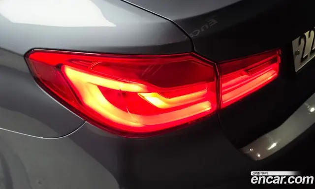 BMW 5 серия 2017 2.0 автомат (гидро), миниатюра 9 BMW 5 серия 2017 2.0 автомат (гидро), миниатюра 9