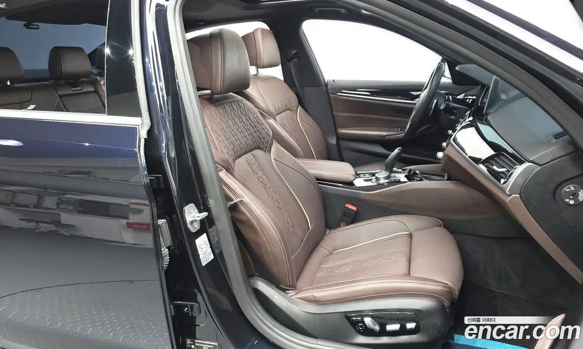 BMW 5 серия 2018 2.0 автомат (гидро), фото 17
