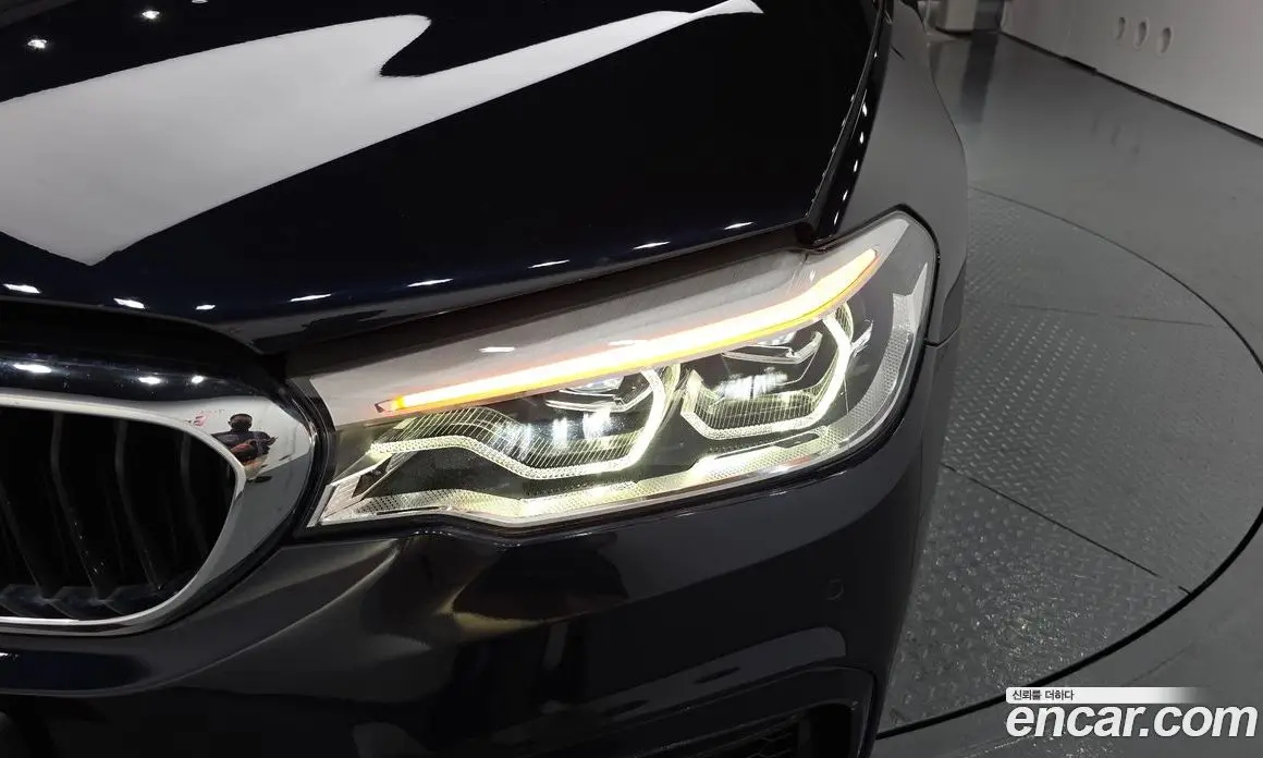 BMW 5 серия 2018 2.0 автомат (гидро), фото 8