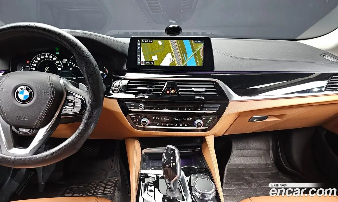 BMW 5 серия 2018 2.0 автомат (гидро), фото 13