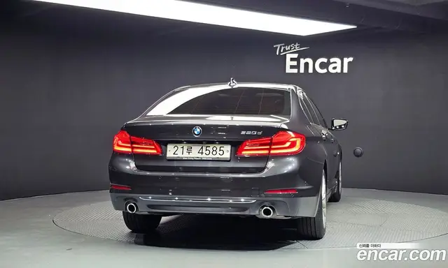 BMW 5 серия 2018 2.0 автомат (гидро), миниатюра 4