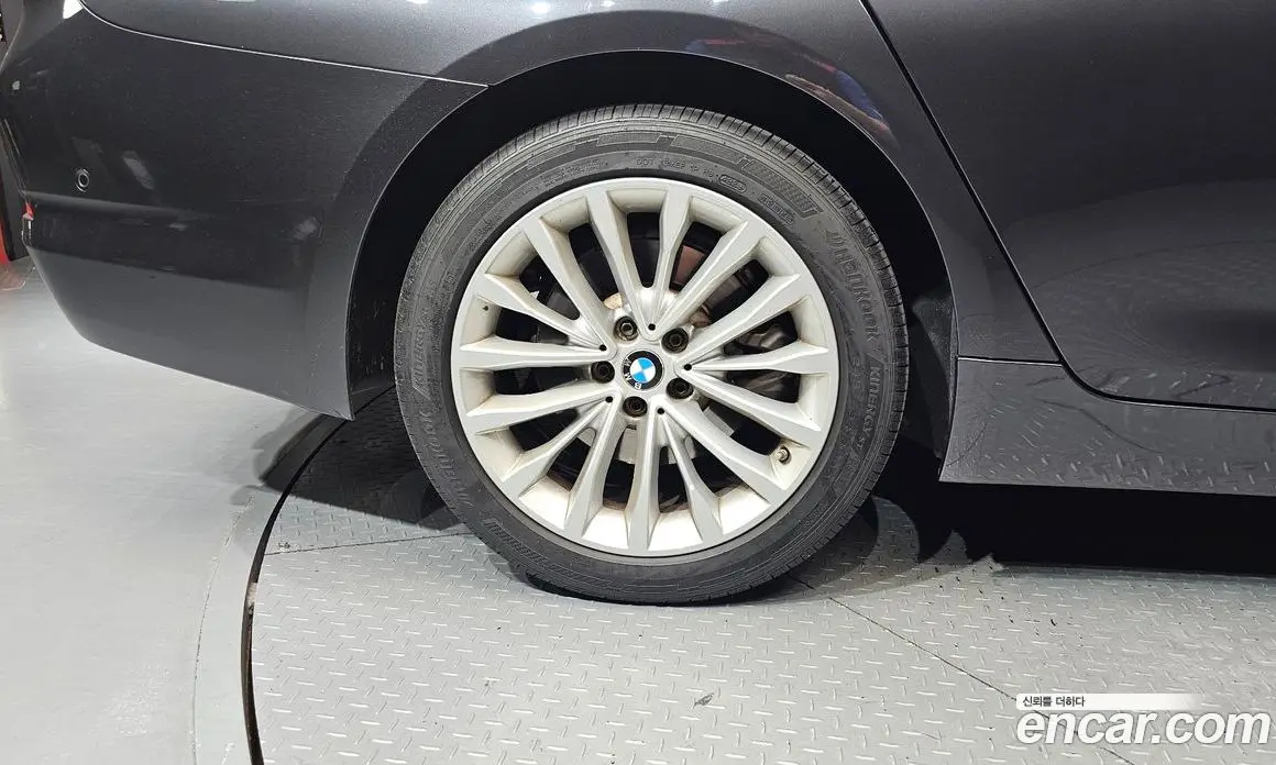 BMW 5 серия 2018 2.0 автомат (гидро), фото 5
