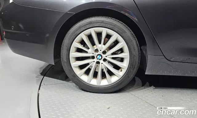 BMW 5 серия 2018 2.0 автомат (гидро), миниатюра 5