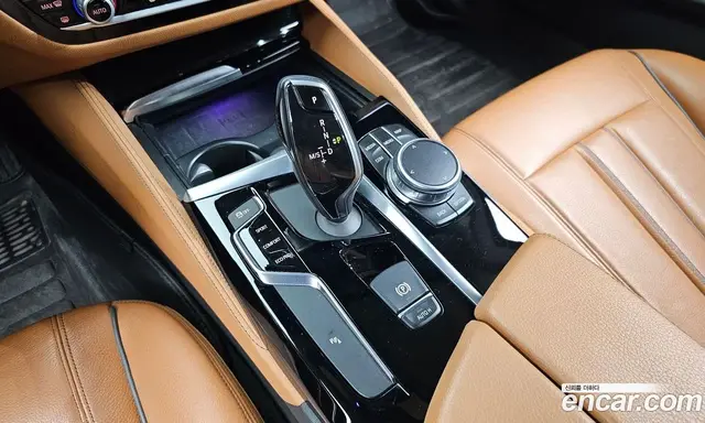 BMW 5 серия 2018 2.0 автомат (гидро), миниатюра 9