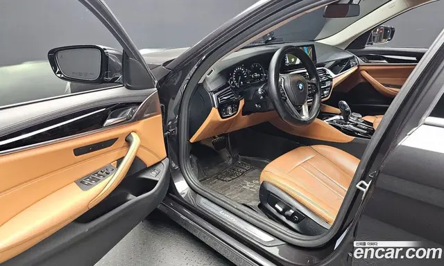 BMW 5 серия 2018 2.0 автомат (гидро), миниатюра 10