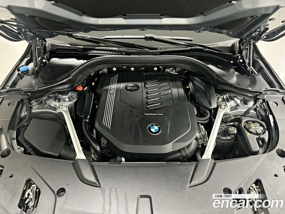 BMW 6 серия 2023 3.0 автомат (гидро), фото 6 BMW 6 серия 2023 3.0 автомат (гидро), фото 6