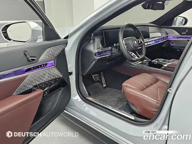 BMW i7 2023 автомат (гидро), миниатюра 11