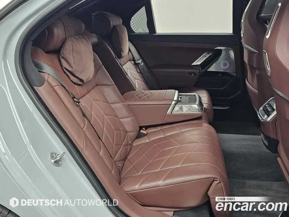 BMW i7 2023 автомат (гидро), фото 12