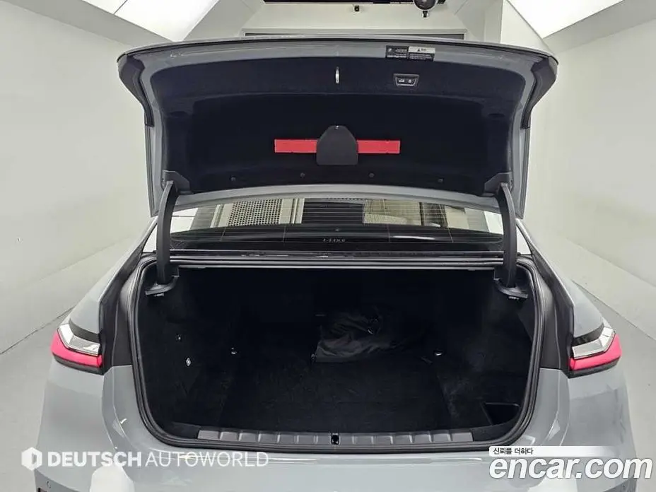BMW i7 2023 автомат (гидро), фото 19