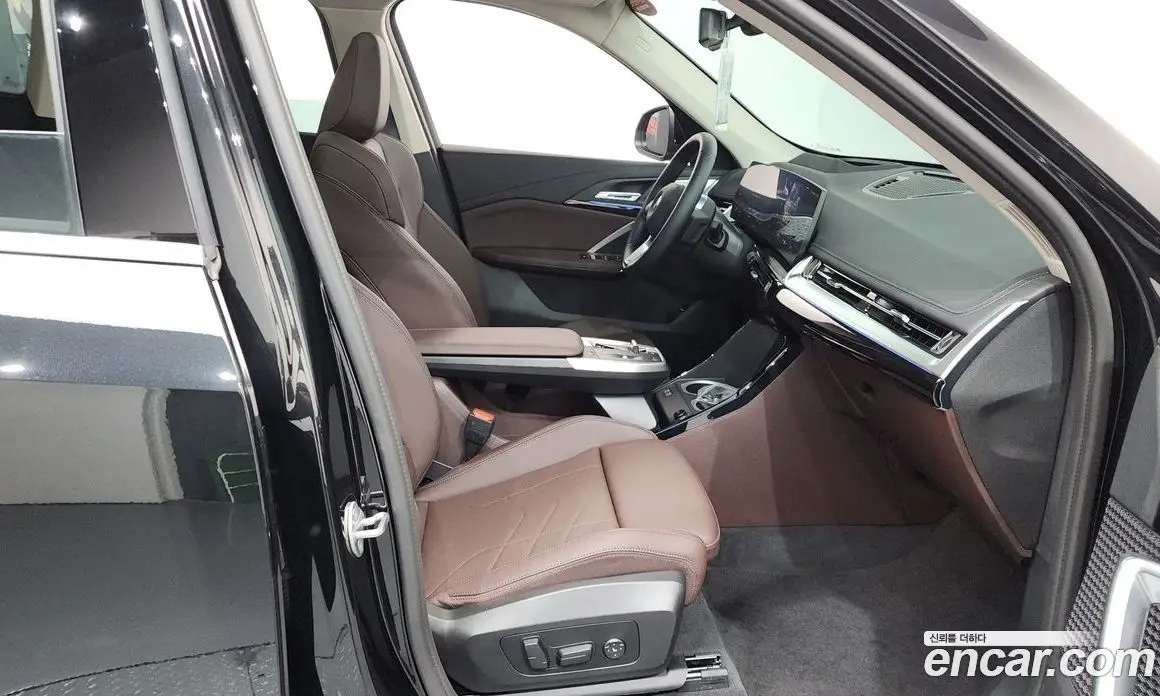 BMW X1 2025 2.0 автомат (гидро), фото 16 BMW X1 2025 2.0 автомат (гидро), фото 16