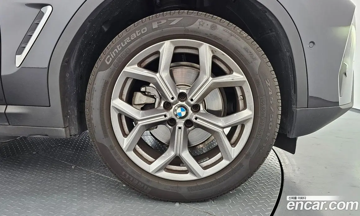 BMW X4 2023 2.0 автомат (гидро), фото 7 BMW X4 2023 2.0 автомат (гидро), фото 7