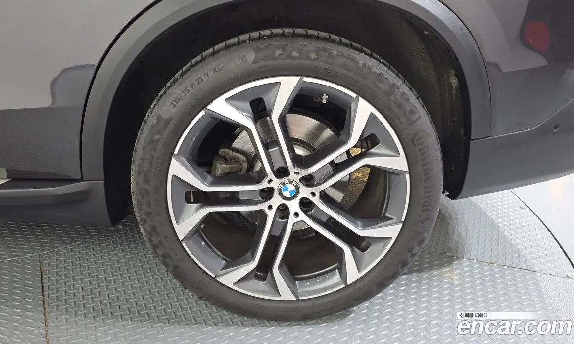 BMW X5 2023 3.0 автомат (гидро), фото 7