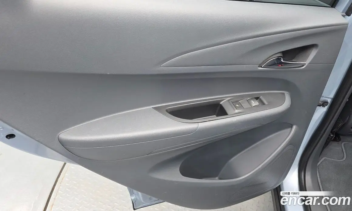 Chevrolet Bolt EV 2018 0.2 автомат (гидро), фото 15 Chevrolet Bolt EV 2018 0.2 автомат (гидро), фото 15