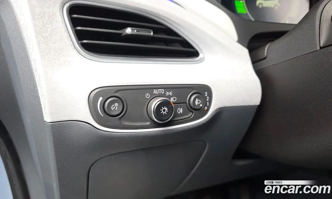 Chevrolet Bolt EV 2018 0.2 автомат (гидро), фото 27 Chevrolet Bolt EV 2018 0.2 автомат (гидро), фото 27