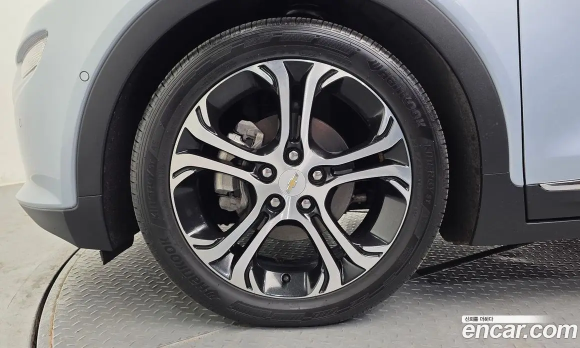 Chevrolet Bolt EV 2018 0.2 автомат (гидро), фото 5 Chevrolet Bolt EV 2018 0.2 автомат (гидро), фото 5