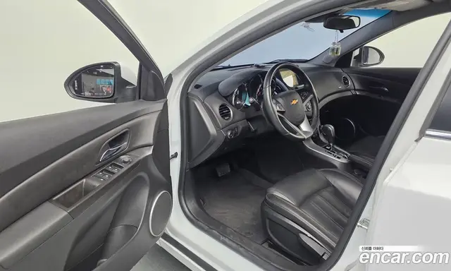 Chevrolet Cruze 2014 1.8 автомат (гидро), миниатюра 10 Chevrolet Cruze 2014 1.8 автомат (гидро), миниатюра 10