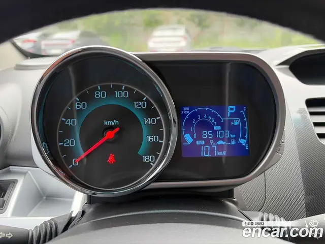 Chevrolet Spark 2014 1.0 автомат (гидро), миниатюра 8 Chevrolet Spark 2014 1.0 автомат (гидро), миниатюра 8